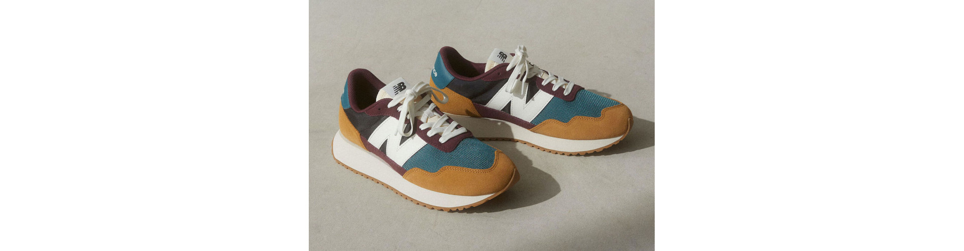 История модели кроссовок New Balance 237