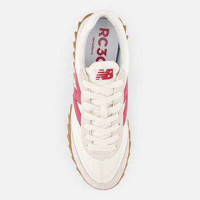 New Balance RC30