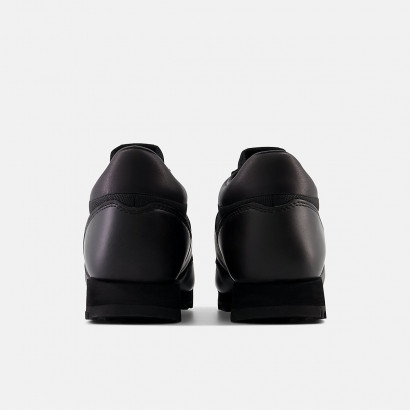 New Balance Rainier Low