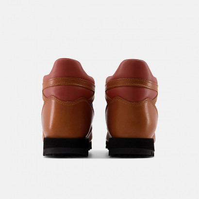 New Balance Rainier