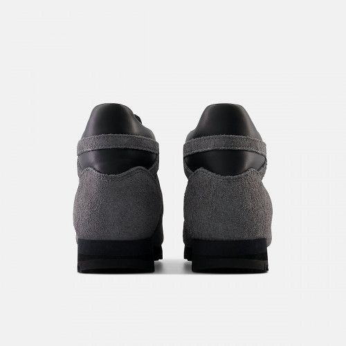Унисекс кроссовки New Balance Rainier