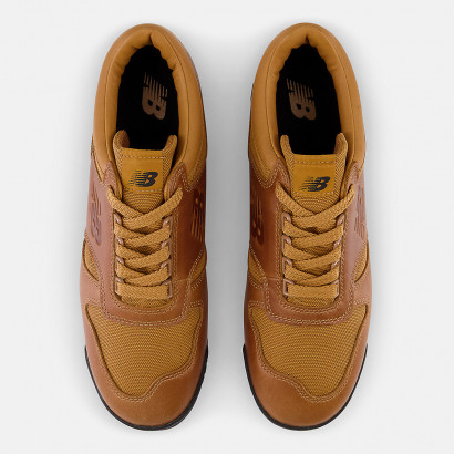 New Balance Rainier Low