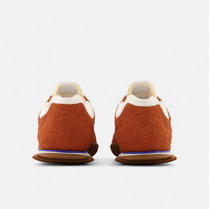 New Balance RC30
