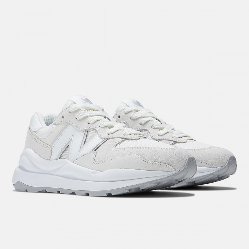 Женские кроссовки New Balance 5740