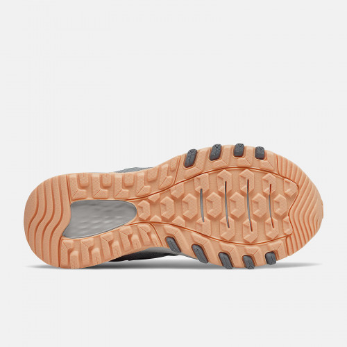 Женские кроссовки New Balance 410v7