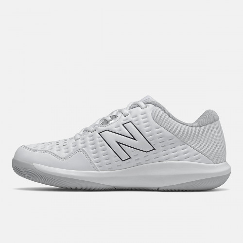 Женские кроссовки New Balance 696v4