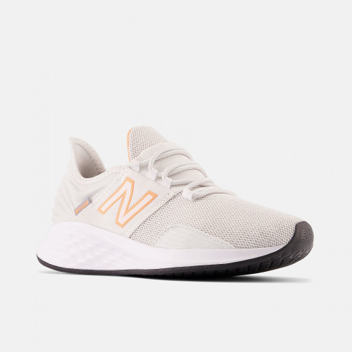 Женские кроссовки New Balance Fresh Foam Roav