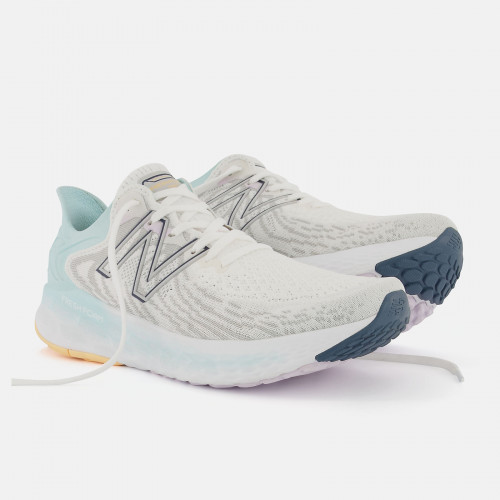 Женские кроссовки New Balance Fresh Foam 1080v11
