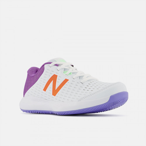 Женские кроссовки New Balance 696v4
