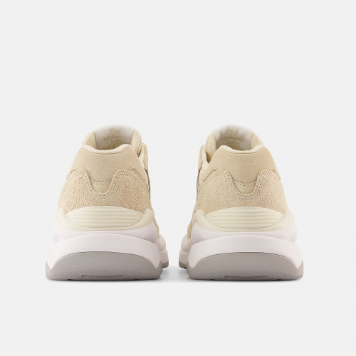 Женские кроссовки New Balance 5740
