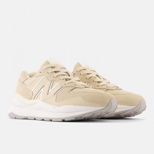 Женские кроссовки New Balance 5740