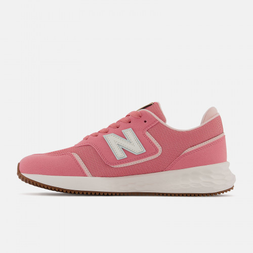 Женские кроссовки New Balance Fresh Foam X70