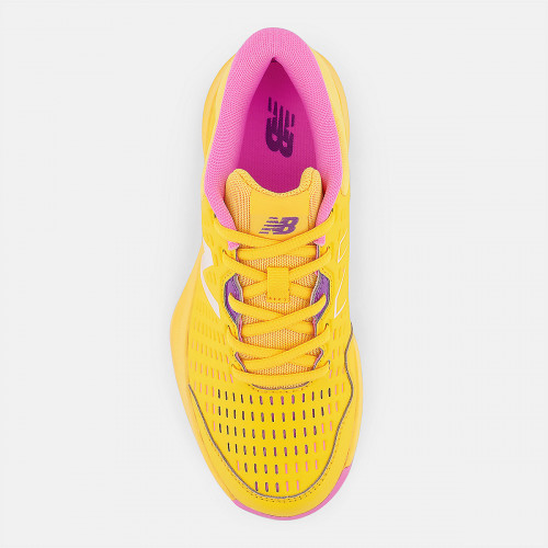 Женские кроссовки New Balance 696v4