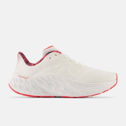 Женские кроссовки New Balance NYC Marathon Fresh Foam X More V4