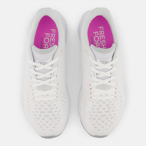 Женские кроссовки New Balance Fresh Foam X Tempo v2