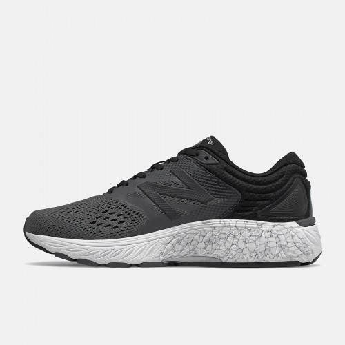 Женские кроссовки New Balance 940v4